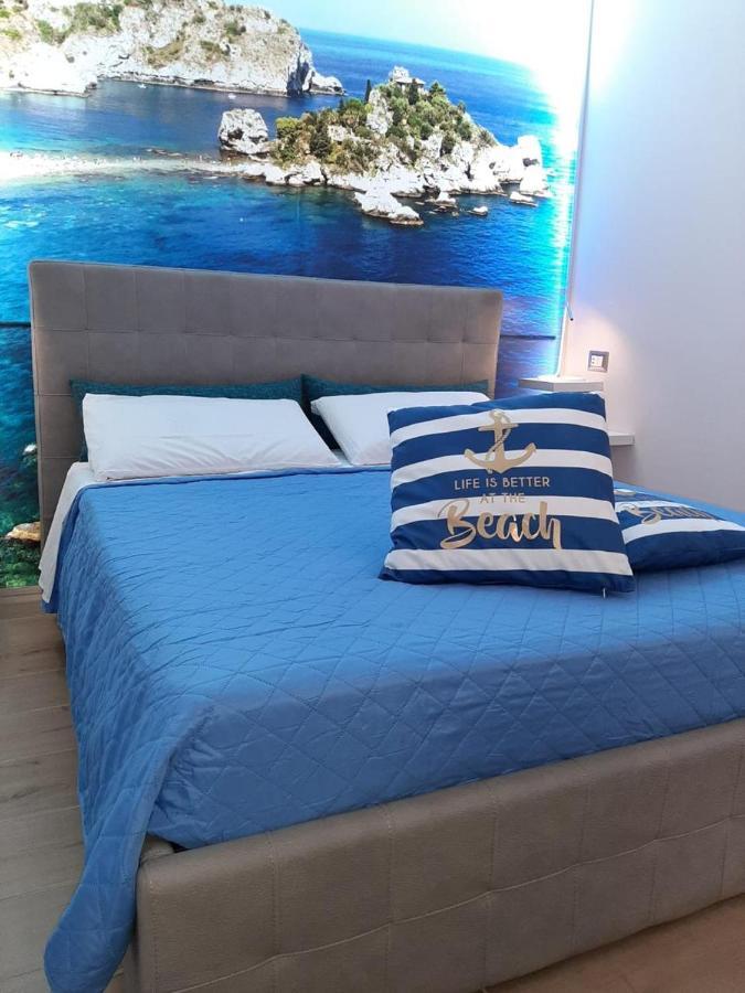 La Casa Nel Vicolo Lägenhet Giardini Naxos Exteriör bild