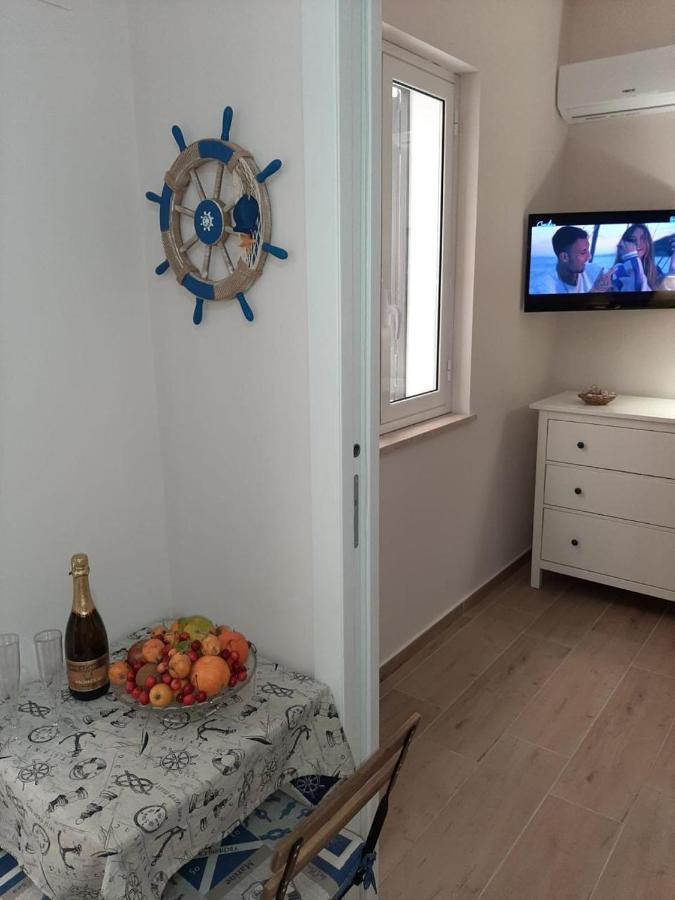 La Casa Nel Vicolo Lägenhet Giardini Naxos Exteriör bild