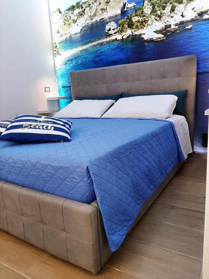 La Casa Nel Vicolo Lägenhet Giardini Naxos Exteriör bild